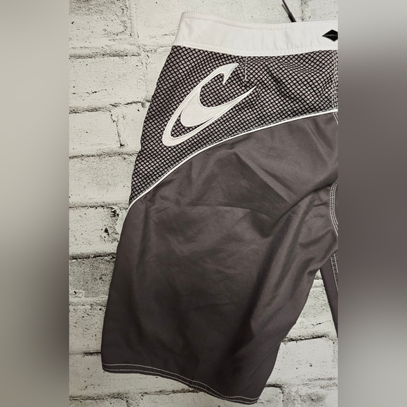 O'neill Grey and White Board Shorts - Picture 5 of 8